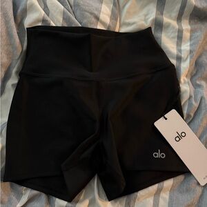ALO Yoga Women's Black Athletic Shorts